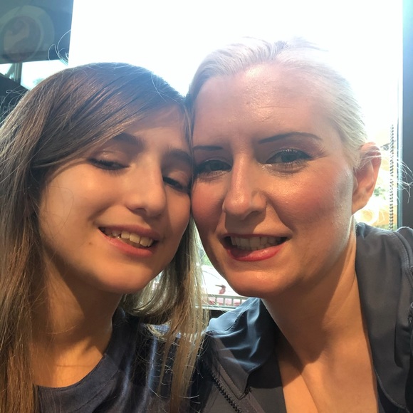 Meet your Posher, Jennifer - Picture 6 of 6